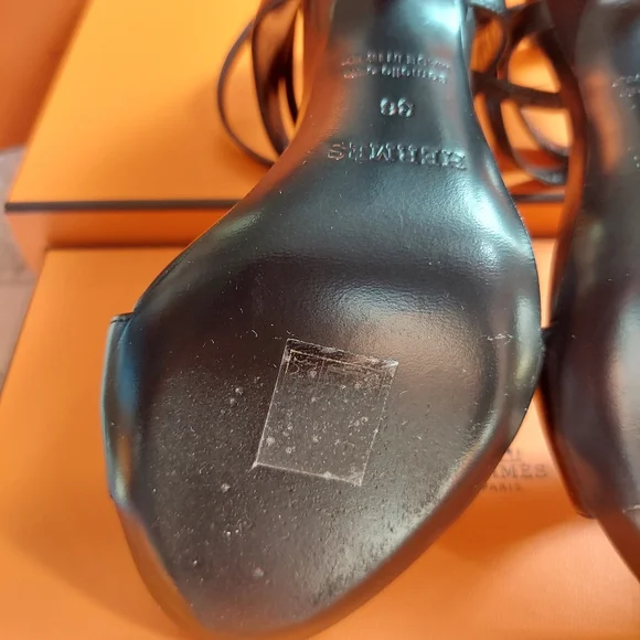 Hermès Alphonso Leather Strap Heels - Picture 4 of 10